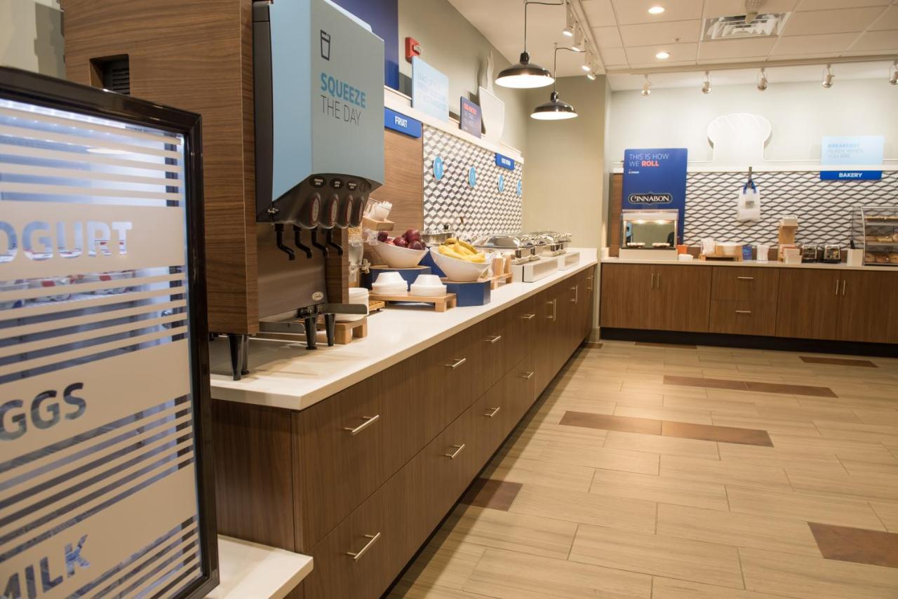 Holiday Inn Express & Suites - Dayton Southwest By Ihg Eksteriør billede