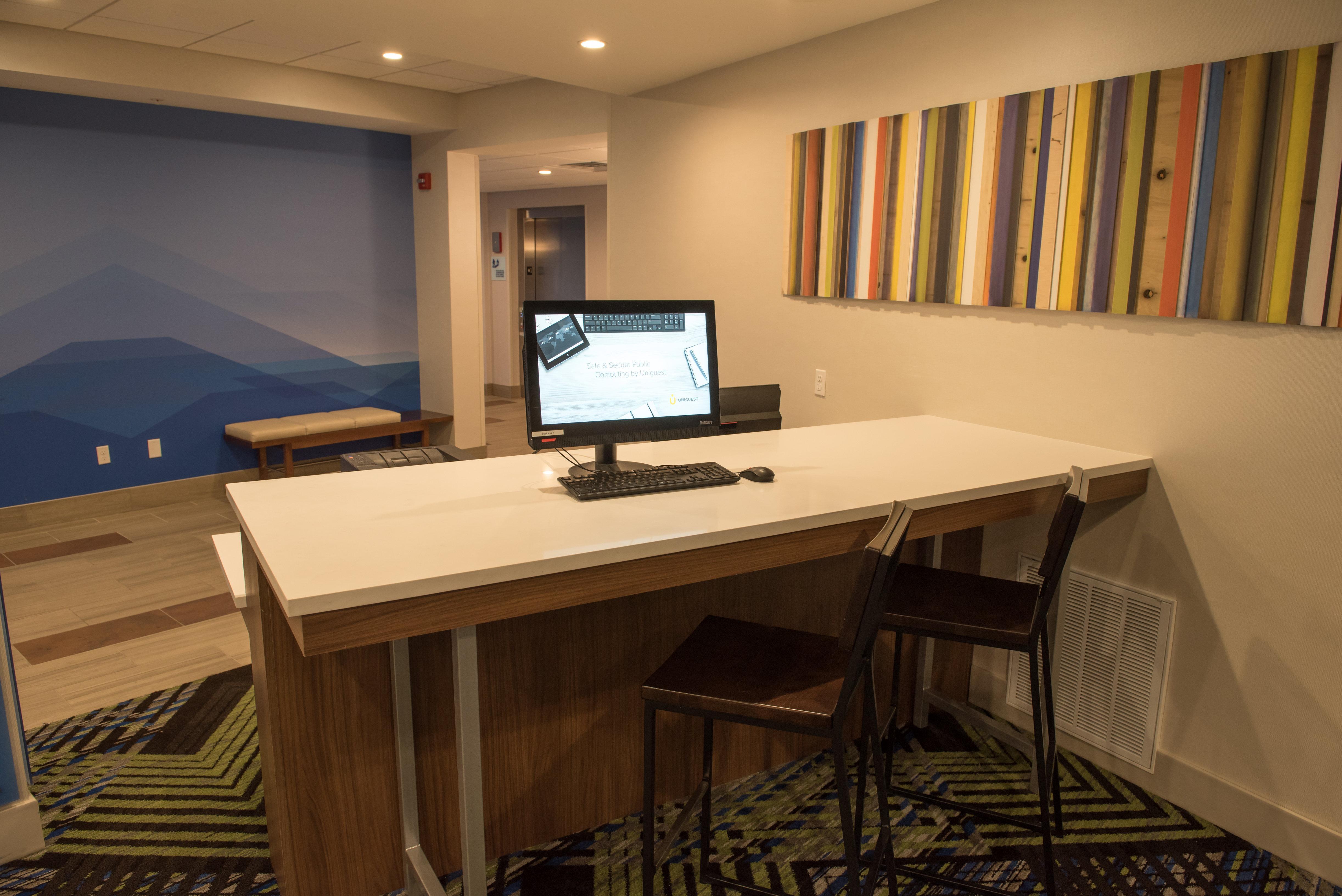 Holiday Inn Express & Suites - Dayton Southwest By Ihg Eksteriør billede